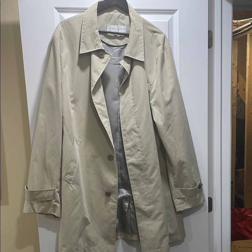 ♻️Geoffrey Beene Tan Trench Coat Classic Timeless Design